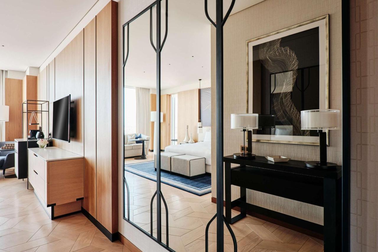 Hotel Grand Hyatt Kuwait Kuwait City Exteriér fotografie A suite at the hotel